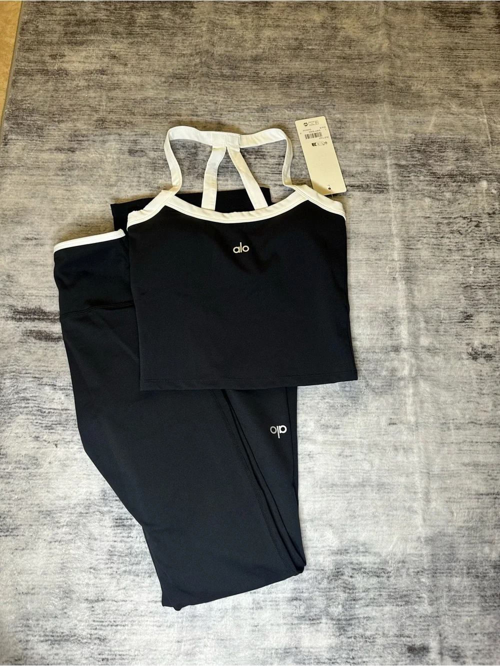 ALO Yoga Black Tank & Leggings Set with White Trim
